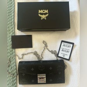 MCM Tracy Crossbody Women’s Wallet in Viestos shoulder bag purse